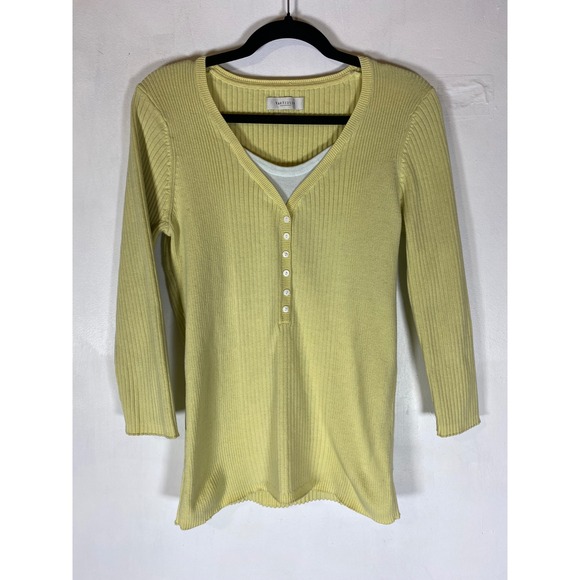 Van Heusen Tops - Preppy Butter Yellow Ribbed Henley Top Medium 3/4 Sleeve Y2K Cotton 00s 90s